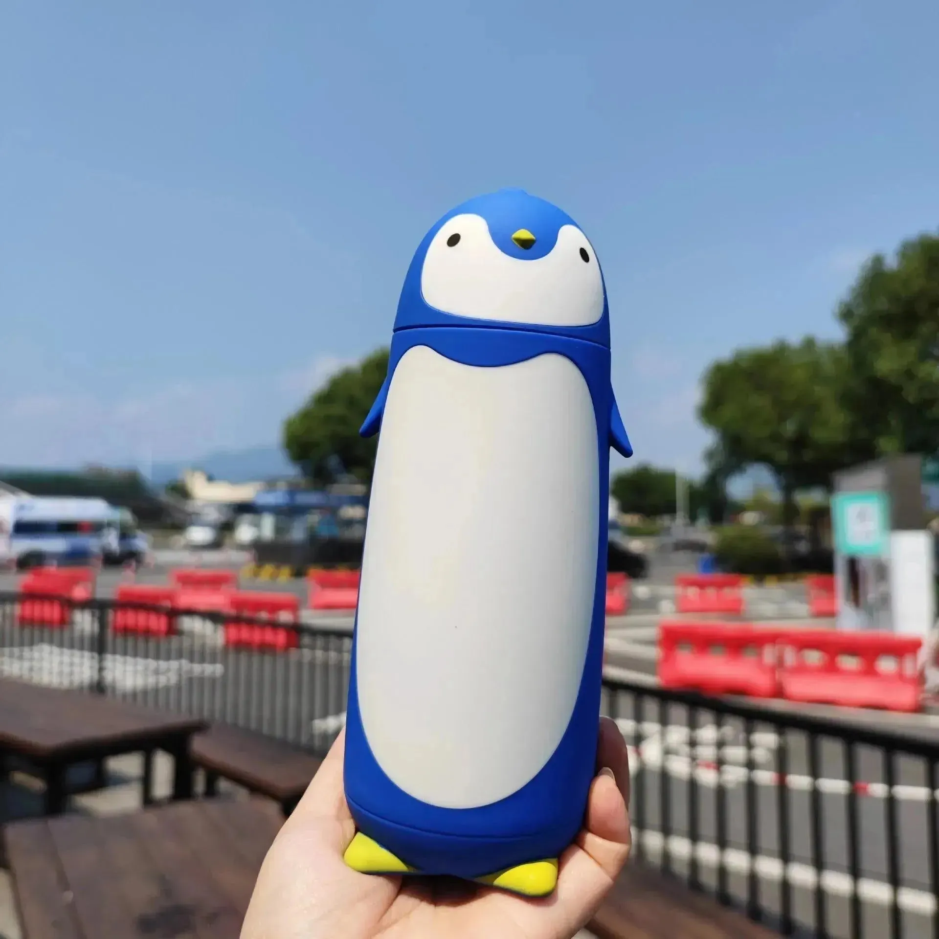 Cute & Quirky Penguin Bottle (300 ml)