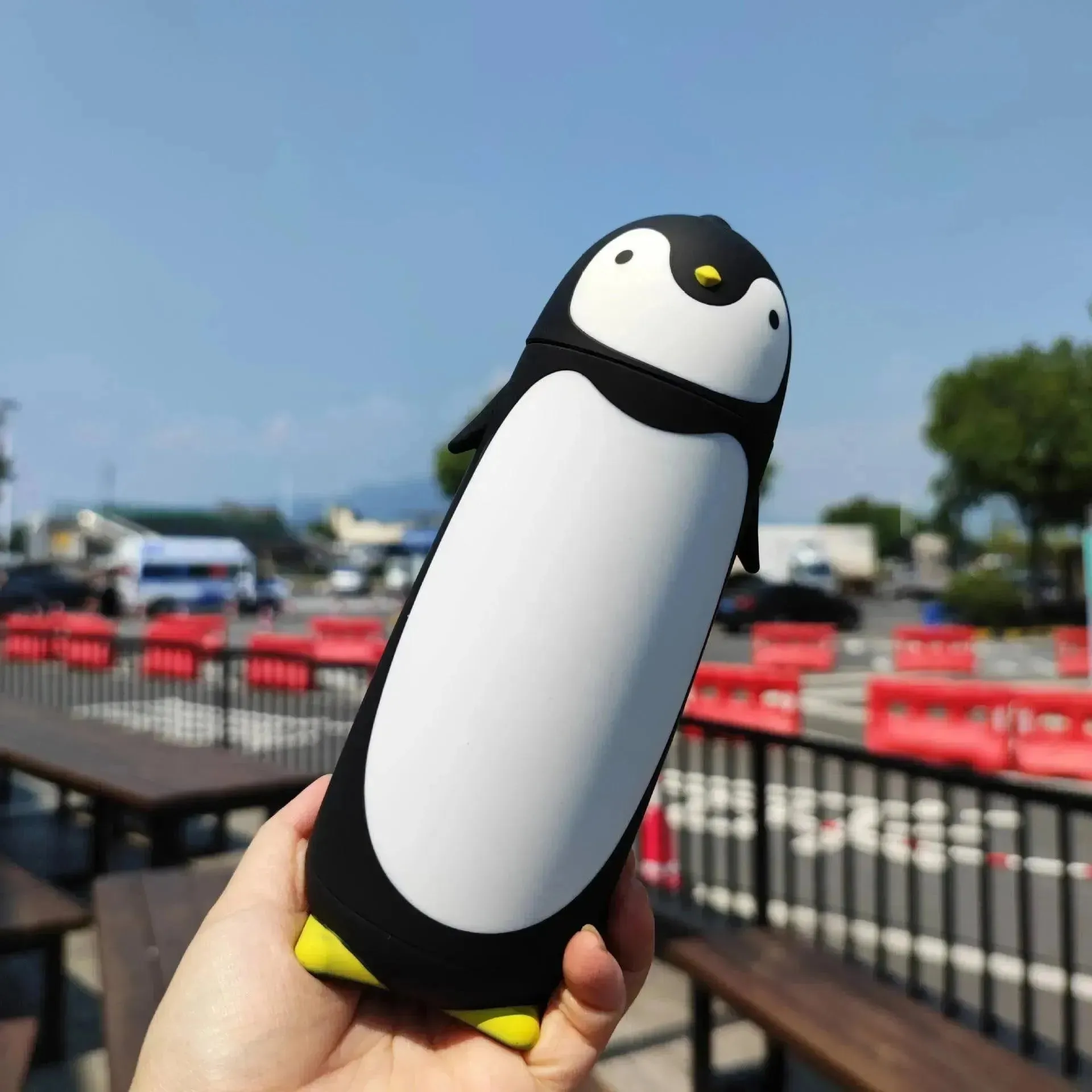 Cute & Quirky Penguin Bottle (300 ml)