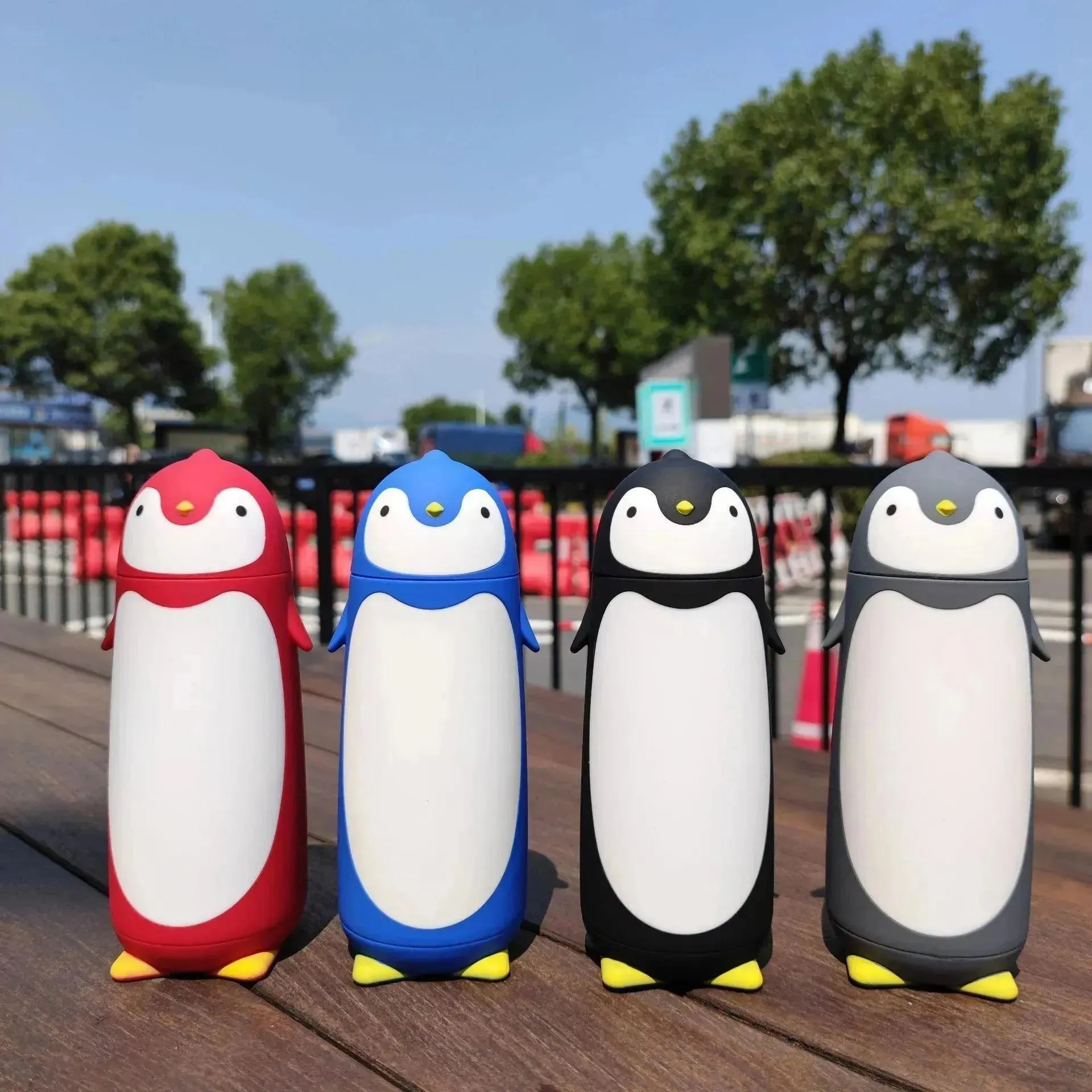 Cute & Quirky Penguin Bottle (300 ml)