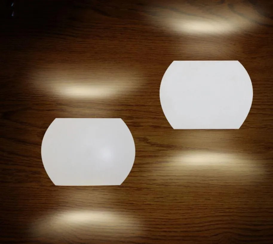 LED IP54 Smile Shape Outdoor Wall Light