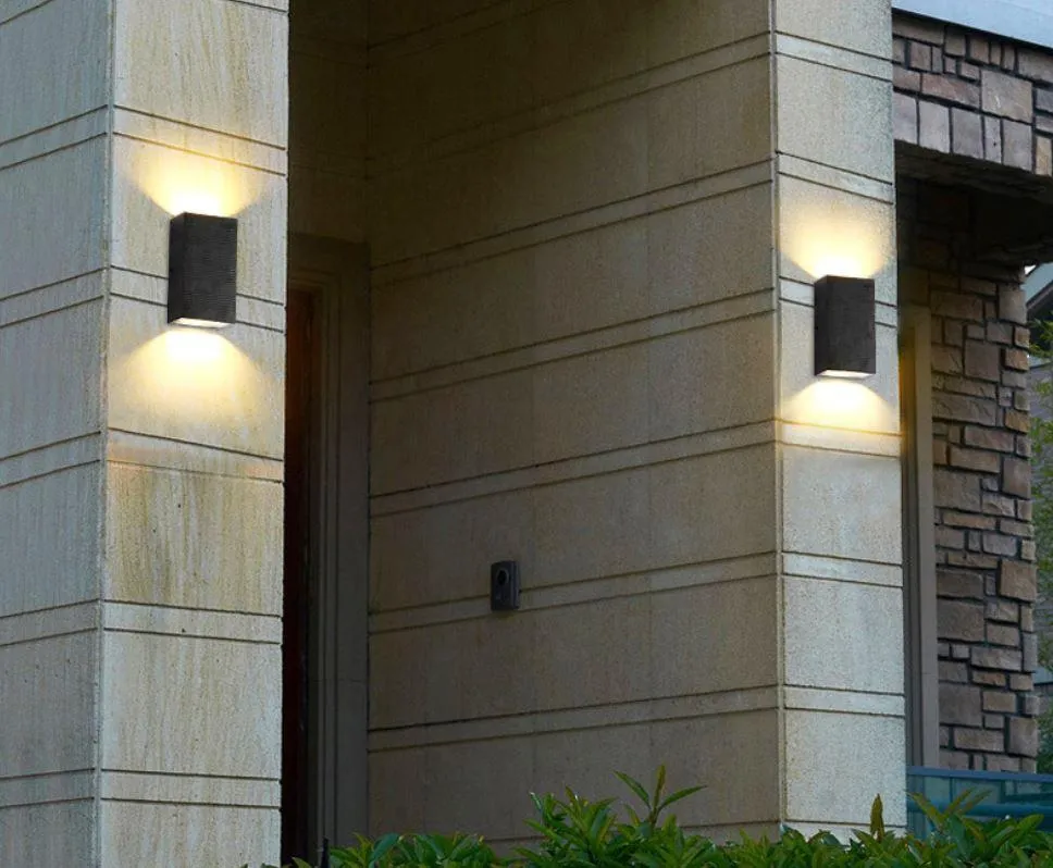 LED IP65 Outdoor Cuboid Wall Light