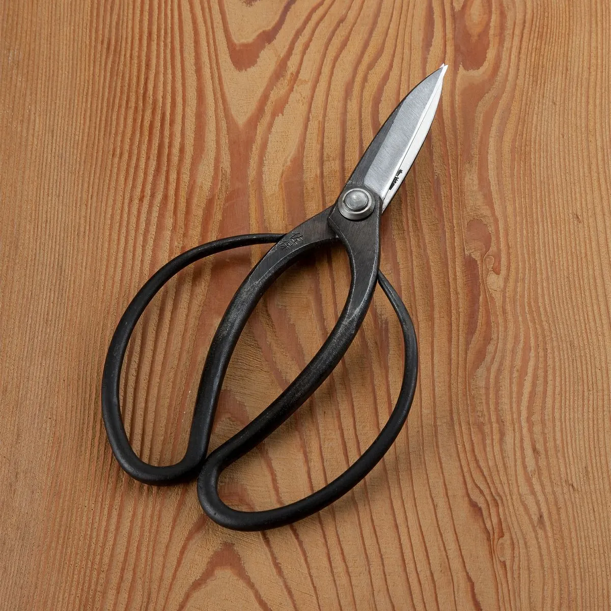 "SAHO" Sasuke Type Garden Shears for Right Hander, Edge : Aogami Steel