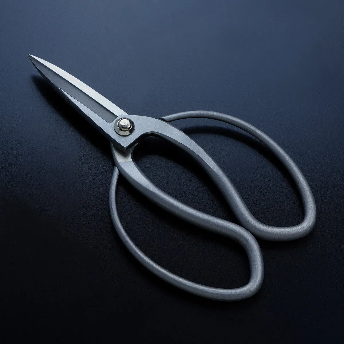 "SHIGEKATSU" Premium Stainless Steel Shears for Flower Arrangement 195mm for Right Hander, Long Blade OKUBO Type